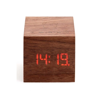 Stolní hodiny Gingko Design Cube Plus Clock